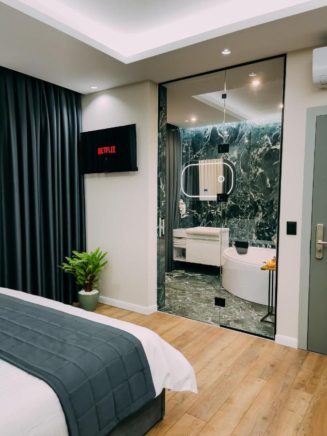 Imperator Hotel Tirana Extérieur photo