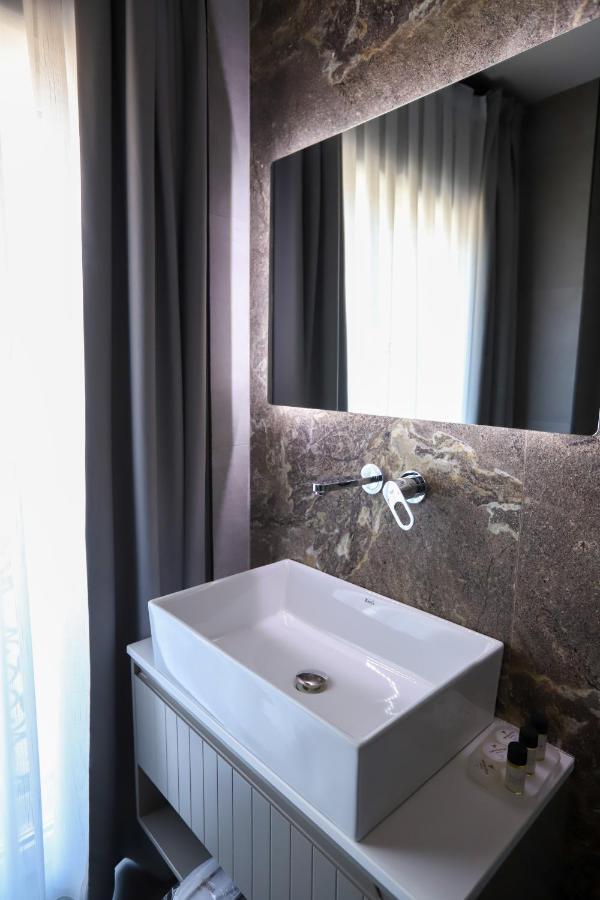 Imperator Hotel Tirana Extérieur photo